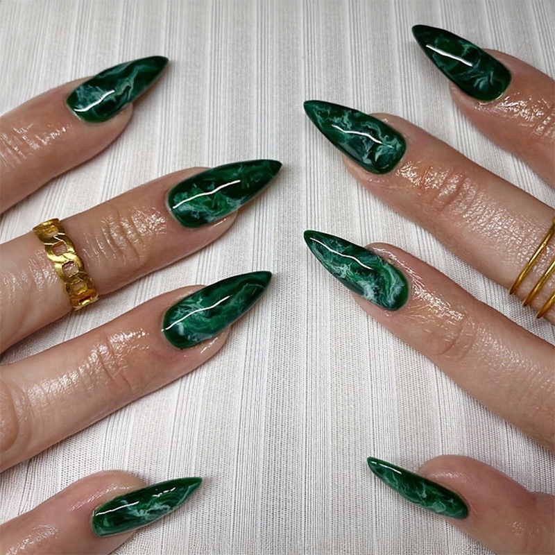 24개입, 장미빛 붉은색, 고양이 눈 모양의 인조 손톱 - Nail Art Zebra 리뷰 및 가격